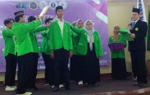 UIA Lantik Organisasi Kemahasiswaan Bertepatan dengan Peringatan Hari Guru