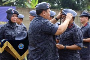 KEPALA BNN RI SEMATKAN BARET KEPADA KEPALA BNNP SE-INDONESIA, TANAMKAN ESPRIT DE CORPS BNN RI