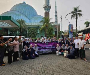 Peringati Harlah ke 74, Fatayat NU Kota Tangerang Adakan Ziarah Ke Mbah Hasyim Asy’ari, Gus Dur, dan Pendiri Fatayat di Jawa Timur