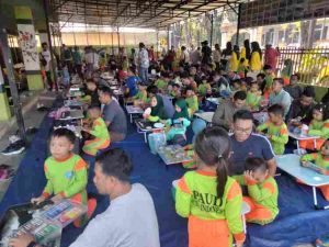 Mewarna/Menggambar bersama Anak dan Ayah, PAUD Citra Indonesia Banjarbaru peringati Hari Ayah.