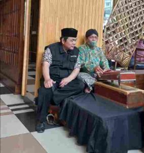 PEMFITAH & PENDENGKI YANG MENGHASUT RAJA