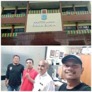 MERASA DIPERLAKUKAN TIDAK ADIL, SEJUMLAH SECURITY ADUKAN PENGURUS RW 09 RAWA BUAYA KE PIHAK KELURAHAN.