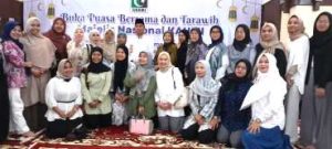 MENTERI MUDA BKKBN DR WIHAJI TERAWEH REUNI KADER HMI