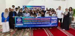 Pelatihan Desain Poster Keren Untuk Anak Cerdas Digital Dengan Canva Bersama Anak Yayasan Yatim Piatu di Cibitung