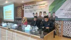 Waspada Bahwa Istri dan Anak Bisa Menjadi Musuh