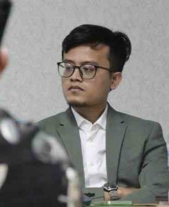 DIDUGA SINGGUNG WAKIL KETUA DPR RI, REDAKTUR PELAKSANA AKURAT.CO DIMINTA MENGUNDURKAN DIRI, KARENA MENOLAK LANTAS DI-PHK SEPIHAK TANPA ALASAN YANG JELAS